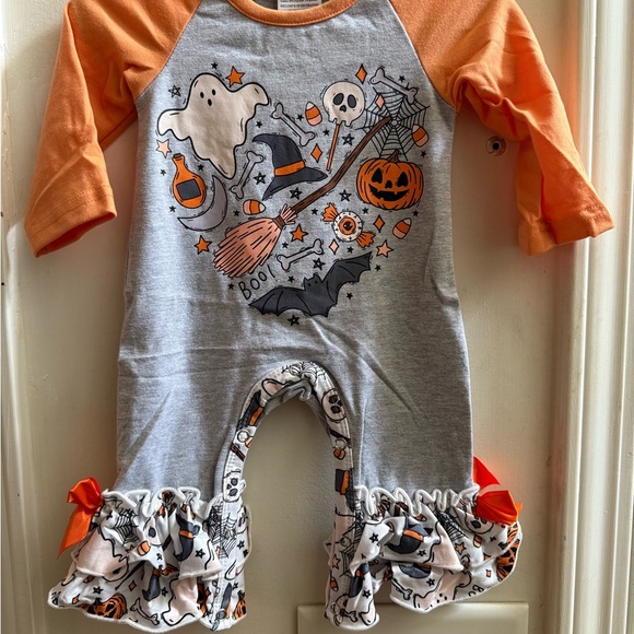 New Halloween Romper - Picture 2 of 15